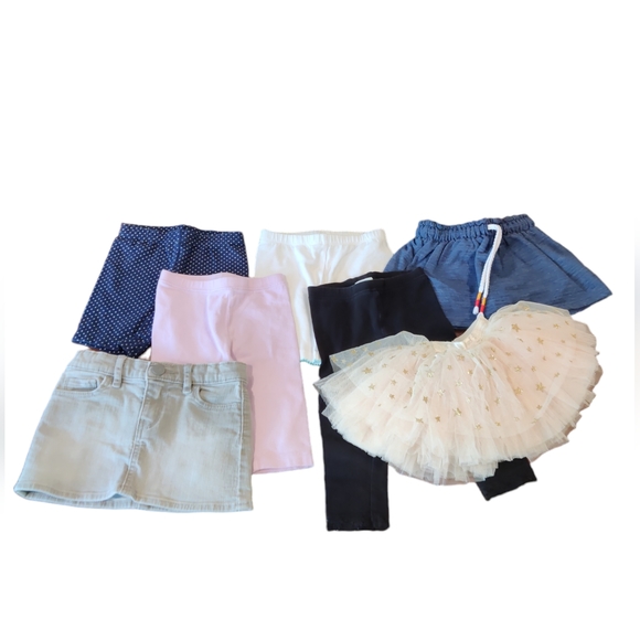 Baby Girls Shorts & Skirts Bundle Size 18 Months Baby Gap Old Navy Toddler - Picture 1 of 4